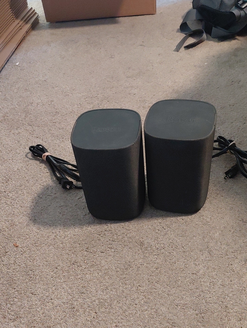Roku Black Wireless Surround Speakers Pair